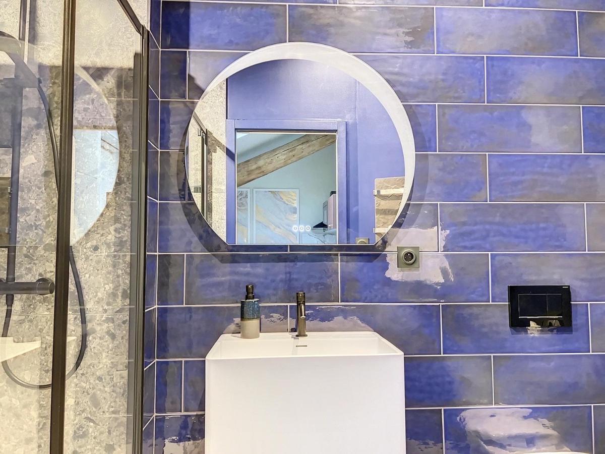 Cocon Blanc Calin Avec Jacuzzi Privatif - Loveroom Insolite แซงต์-เอเตียน ภายนอก รูปภาพ